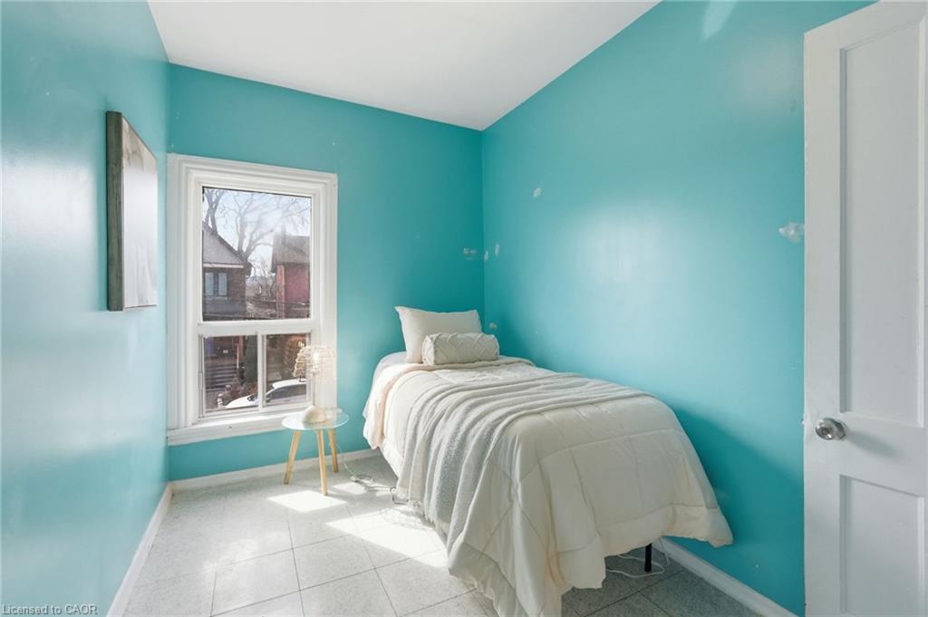 79 Murray Street E Property Photo 25