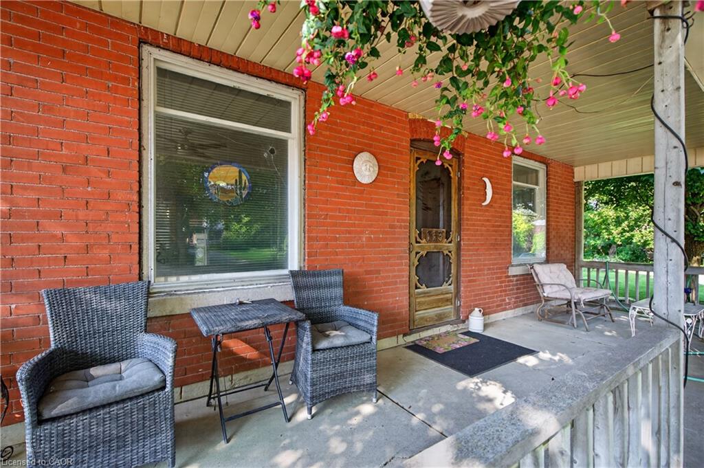 113 Freelton Road Property Photo 4