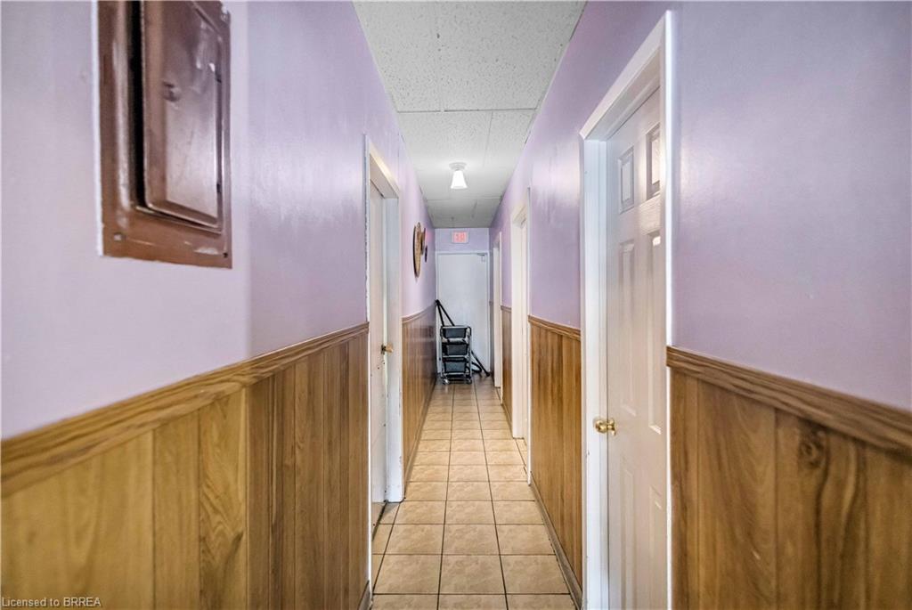 669 Colborne Street E Property Photo 23