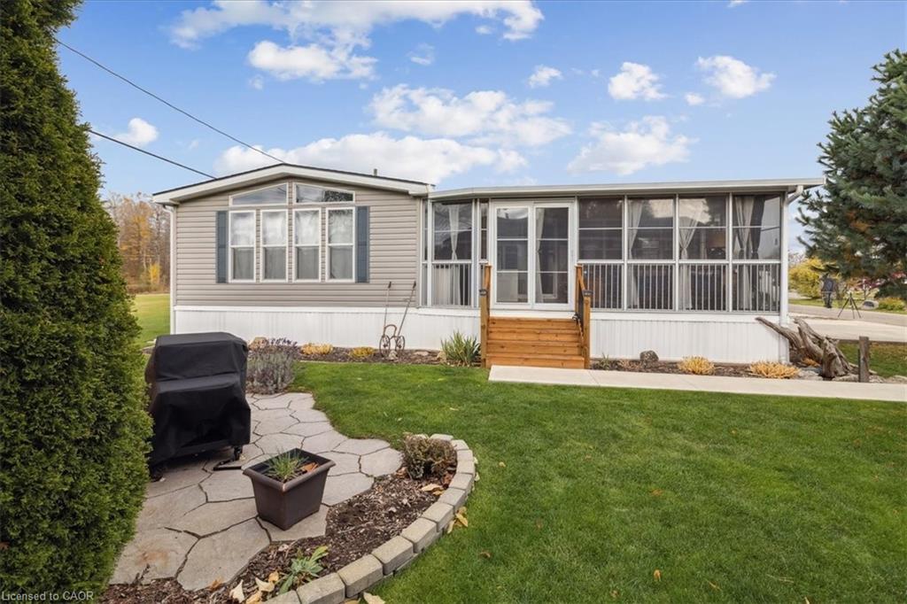 4449 Milburough Line Property Photo 1
