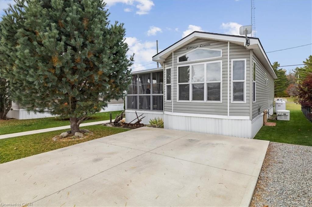 4449 Milburough Line Property Photo 6