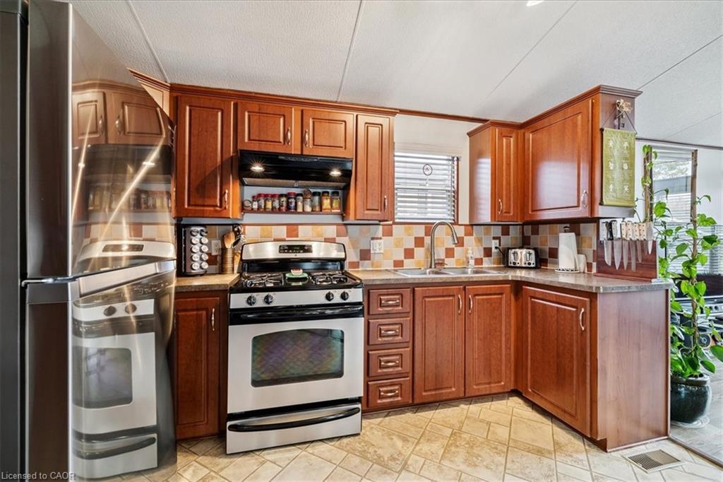 4449 Milburough Line Property Photo 15