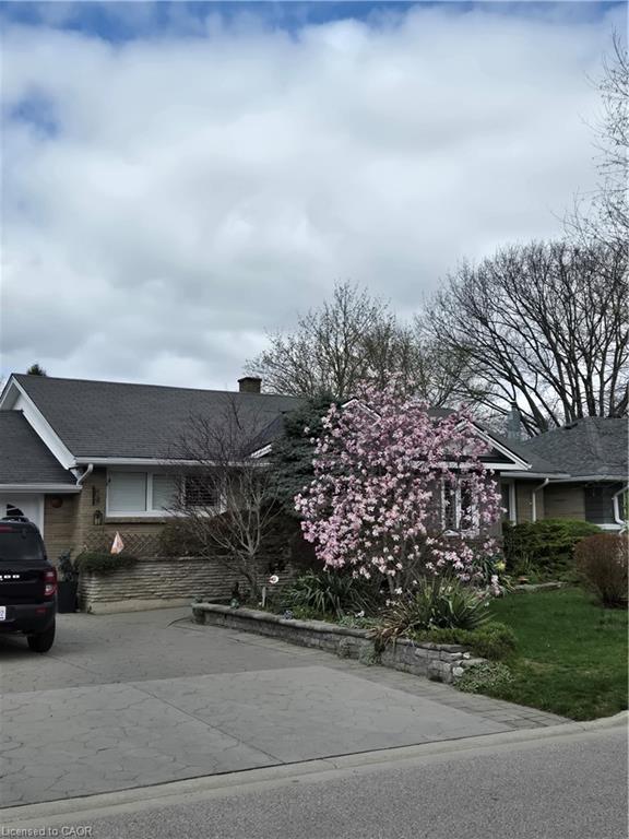 27 Hepburn Avenue Property Photo 40