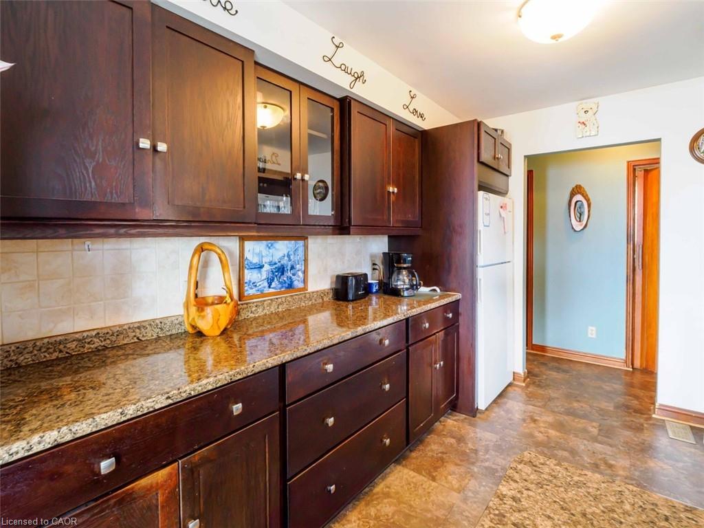 33 Bee Street Property Photo 18