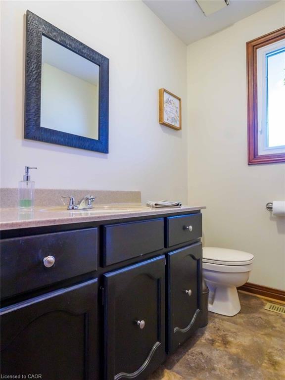 33 Bee Street Property Photo 23