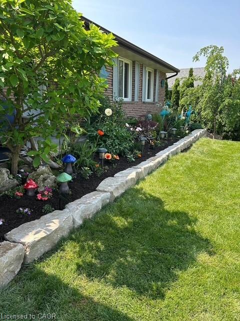 33 Bee Street Property Photo 38