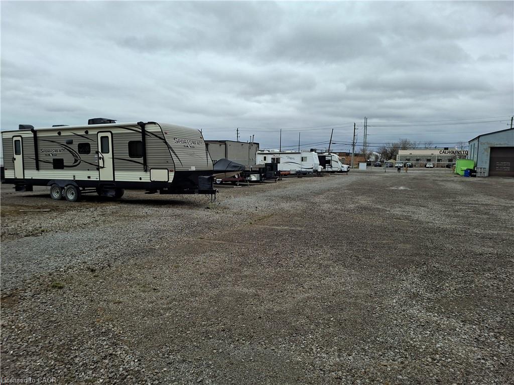 251 Bunting Road Property Photo 2