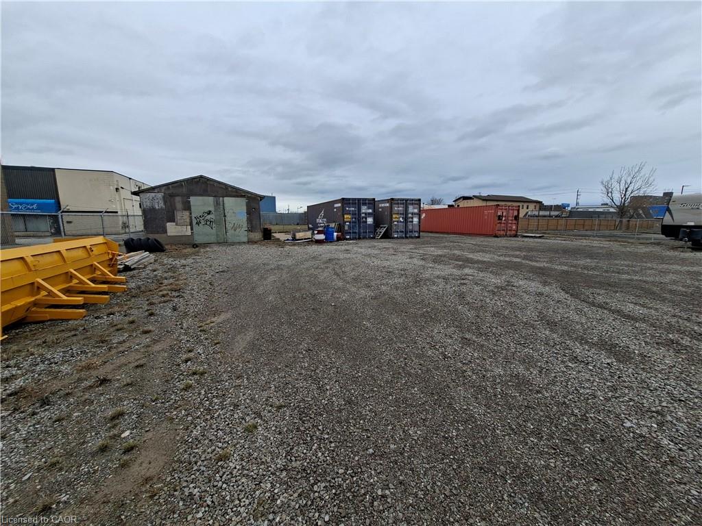 251 Bunting Road Property Photo 3