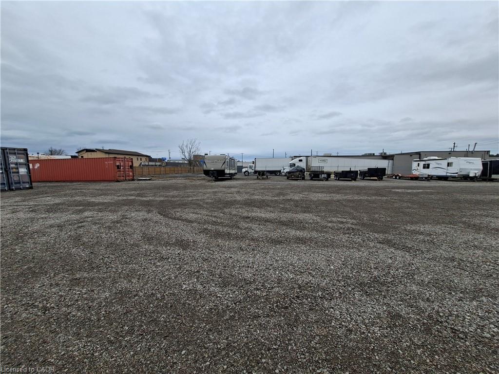 251 Bunting Road Property Photo 4