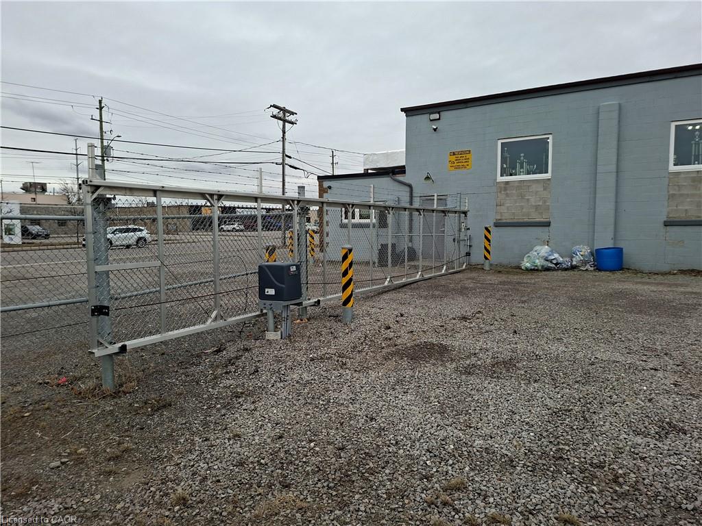 251 Bunting Road Property Photo 13