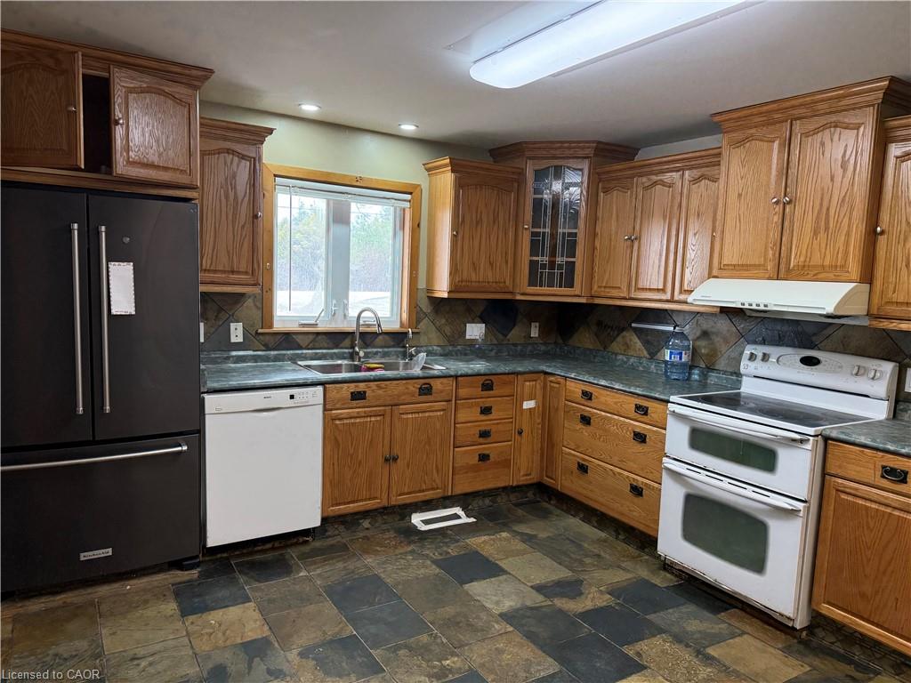 1817 Regional Road 97 Property Photo 8