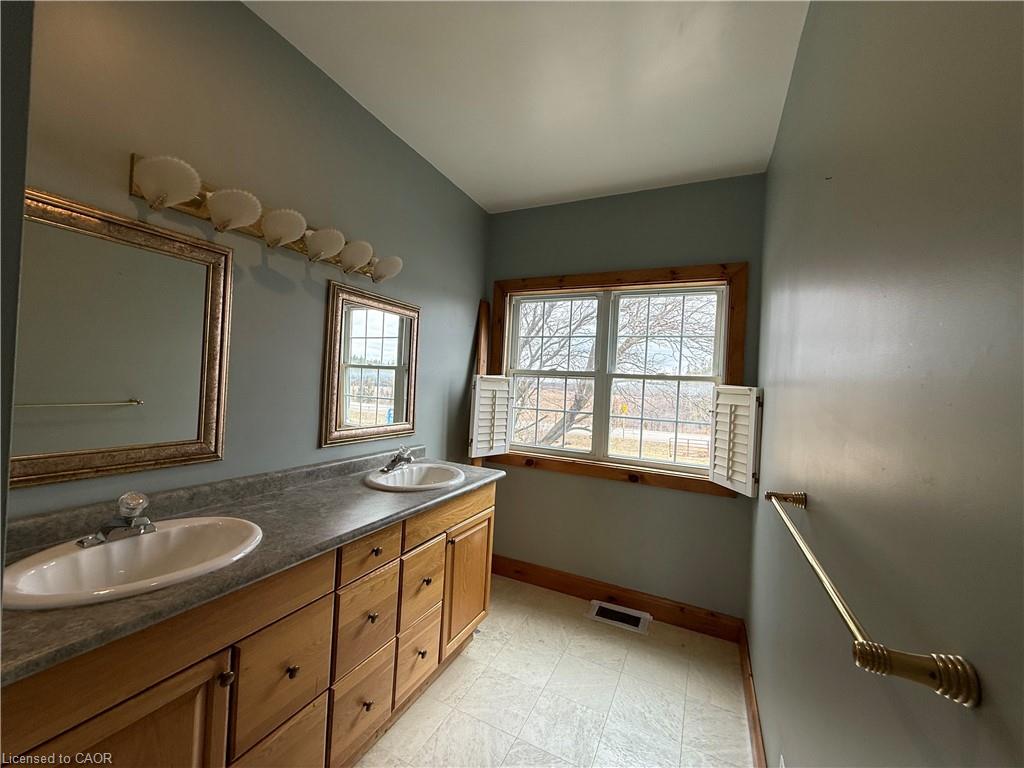1817 Regional Road 97 Property Photo 28