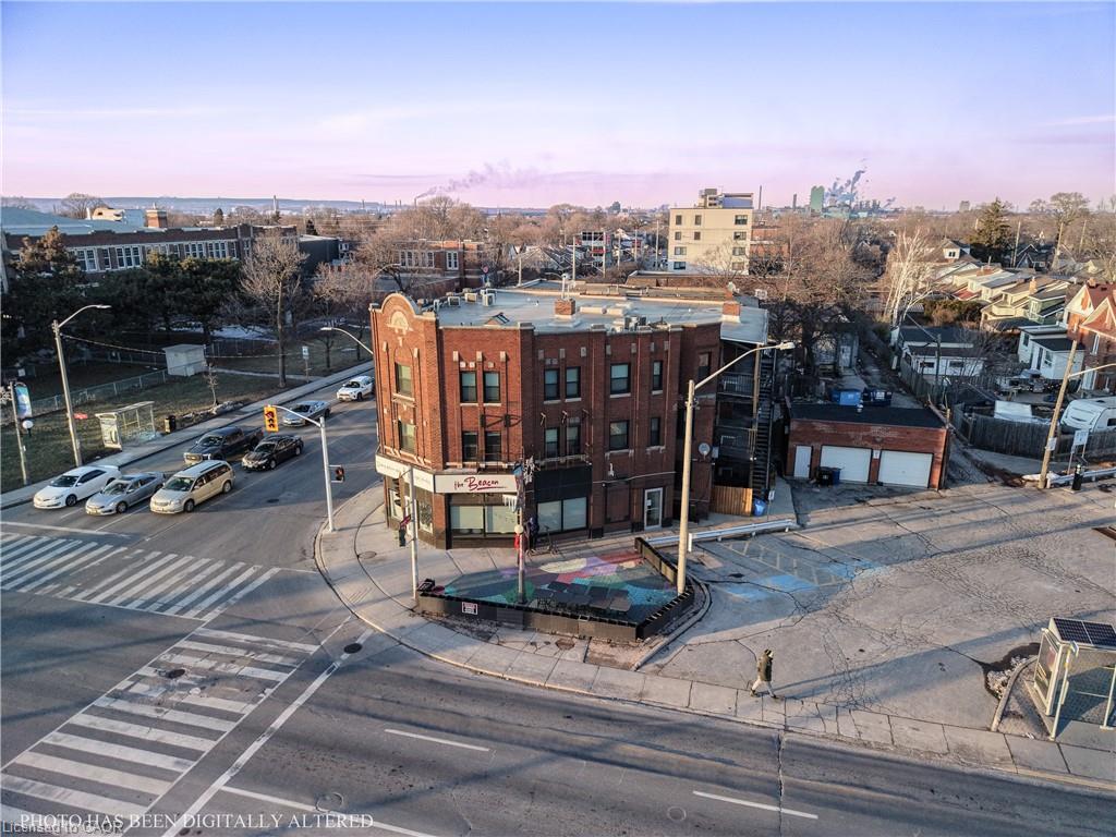 2 Ottawa Street N Property Photo 18