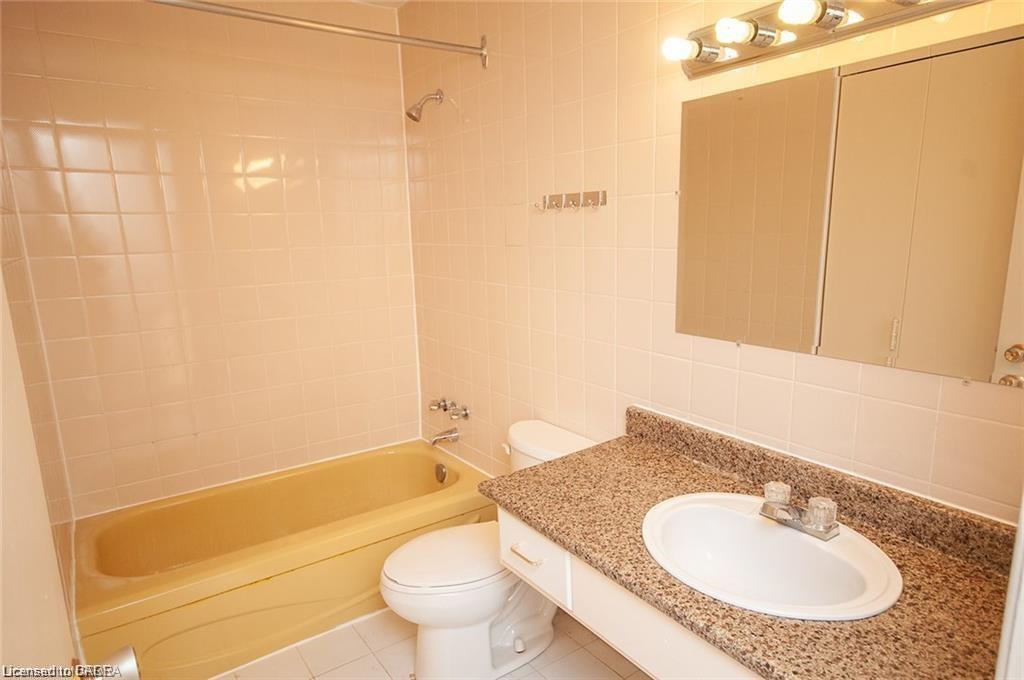6-8646 Willoughby Drive Property Photo 8
