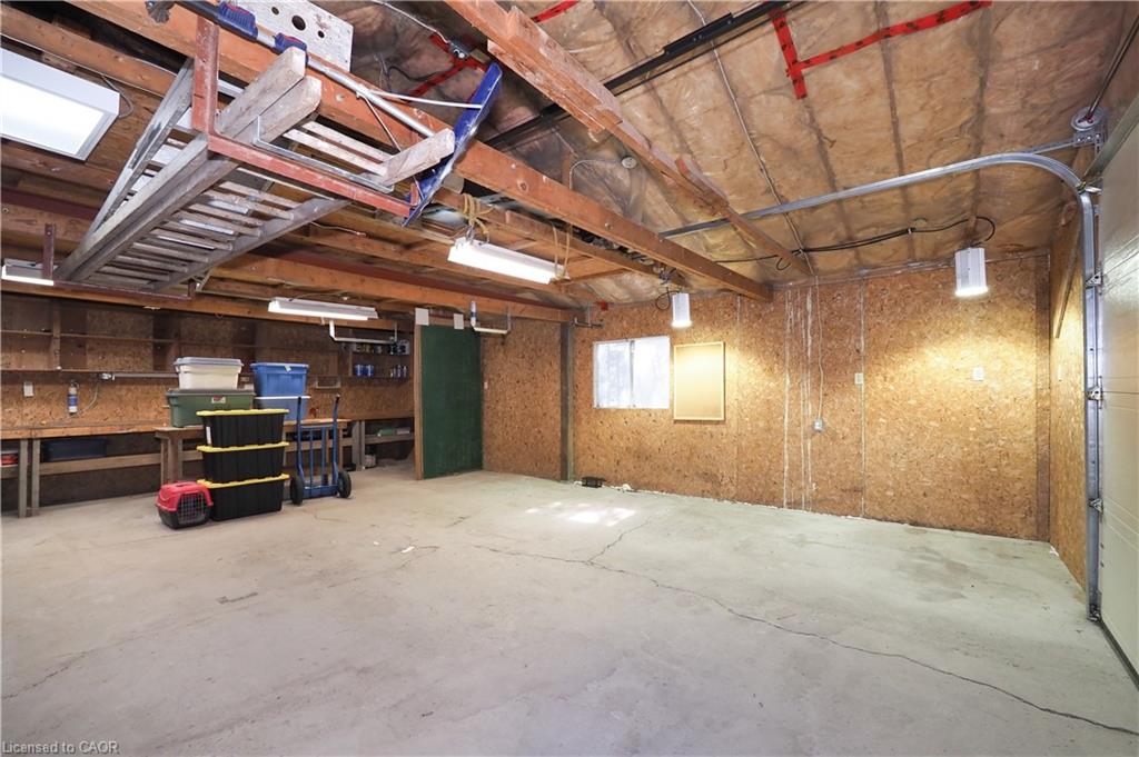 33 Main Street E Property Photo 40