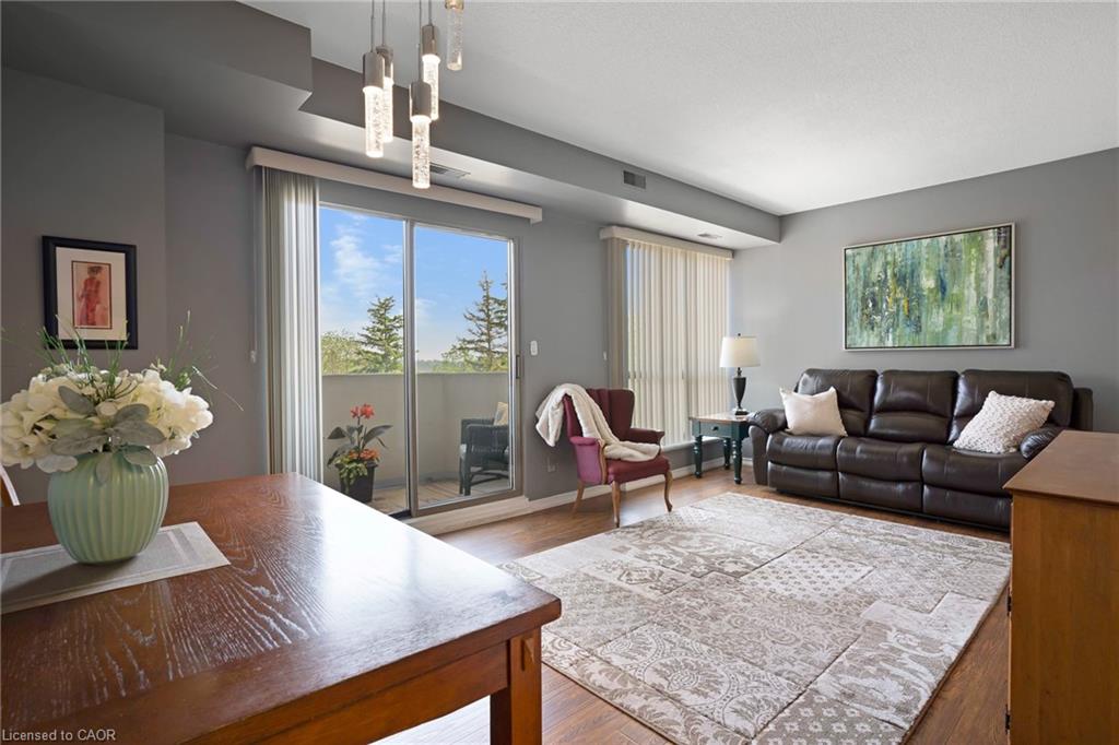 505-3267 King Street E Property Photo 10