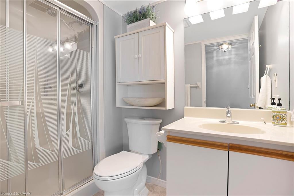 505-3267 King Street E Property Photo 15