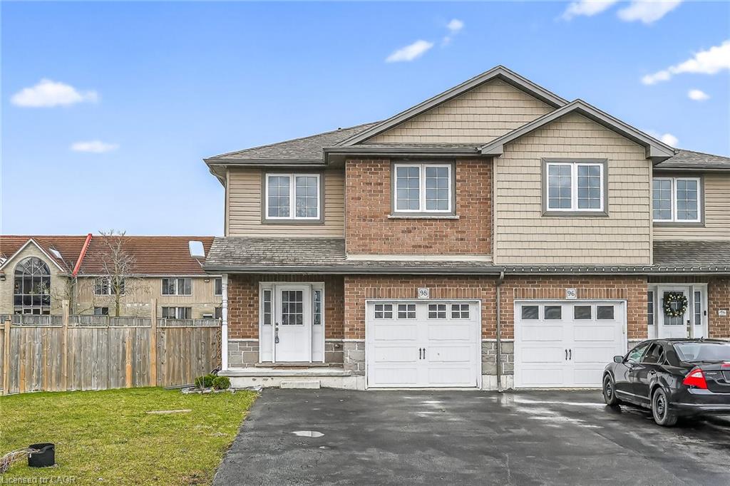 98 Macneil Court Property Photo 2