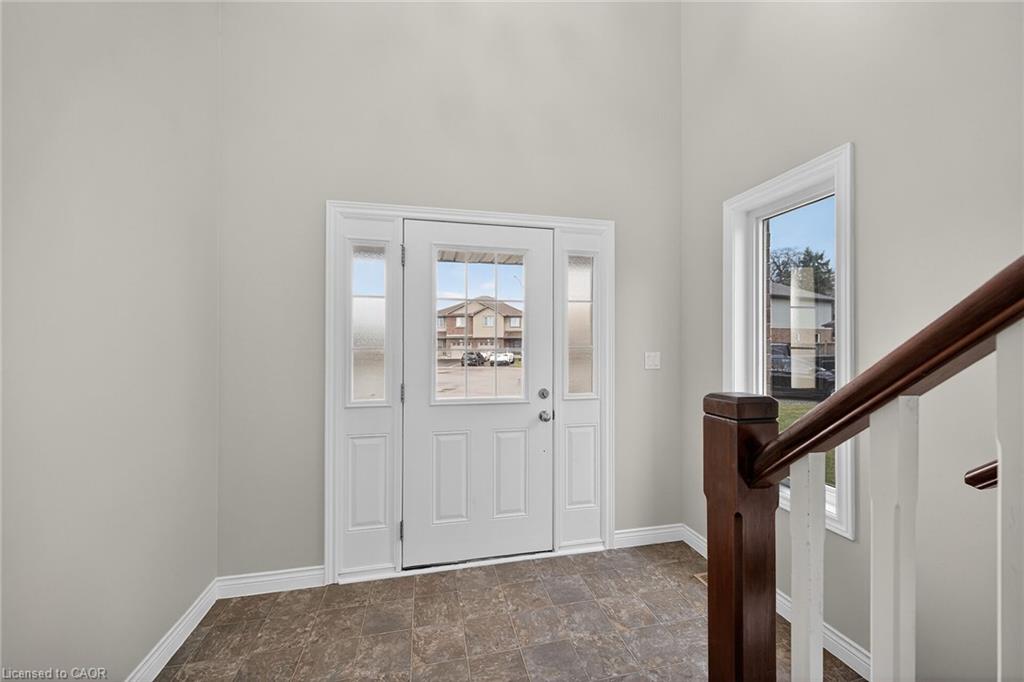 98 Macneil Court Property Photo 19