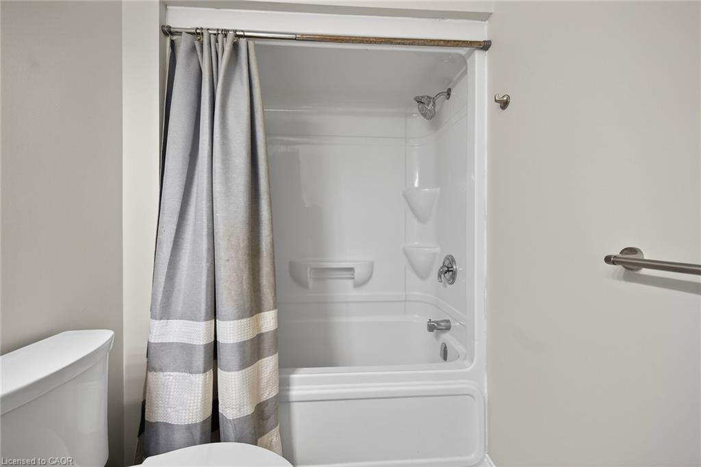 98 Macneil Court Property Photo 33