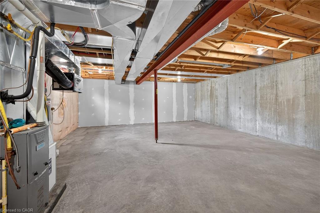 98 Macneil Court Property Photo 36