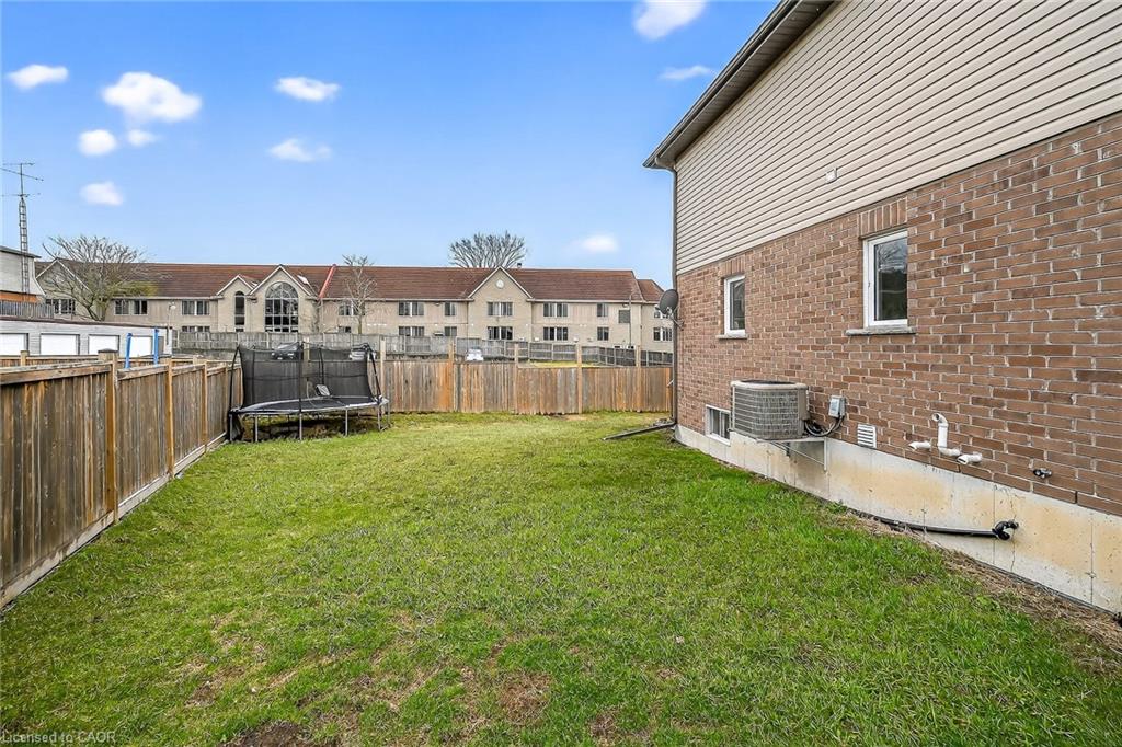 98 Macneil Court Property Photo 38