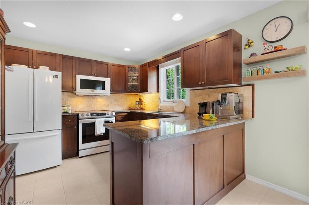 139 Gold Street Property Photo 12