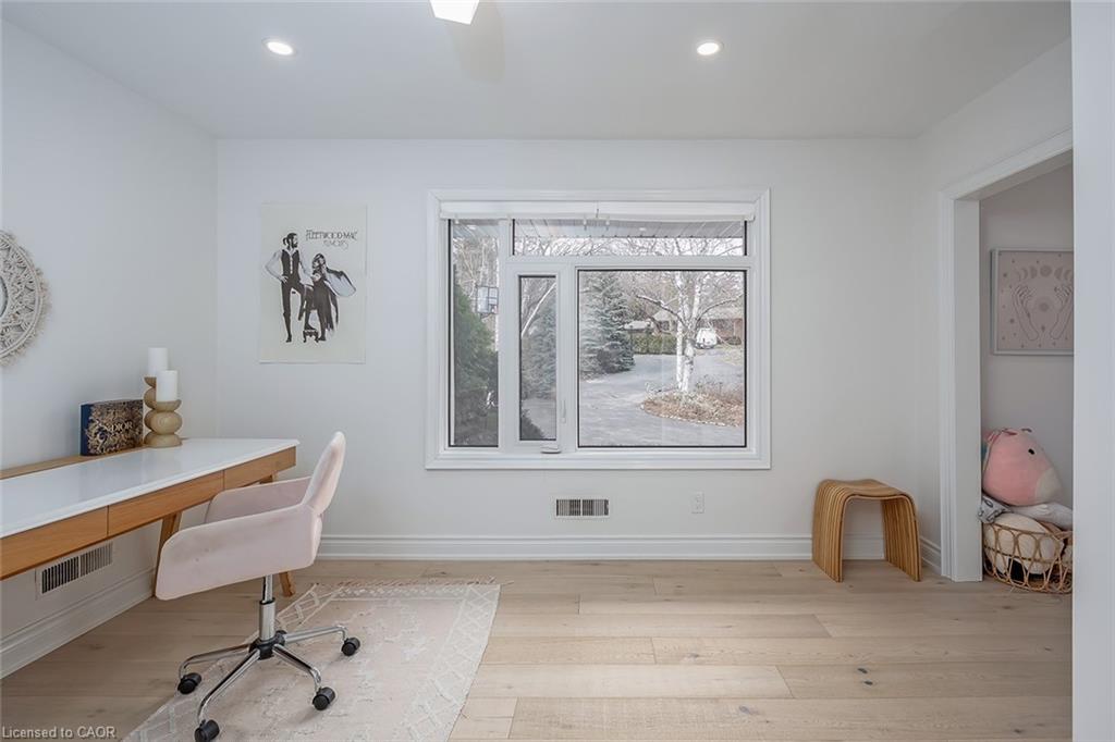 624 North Shore Boulevard E Property Photo 19