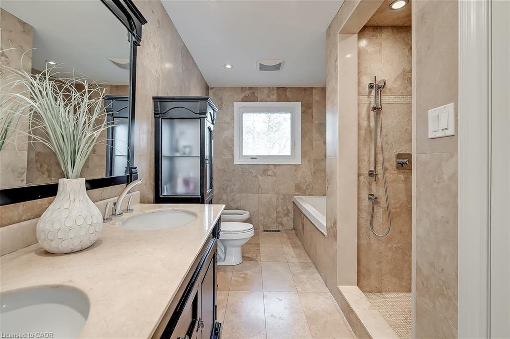 624 North Shore Boulevard E Property Photo 25