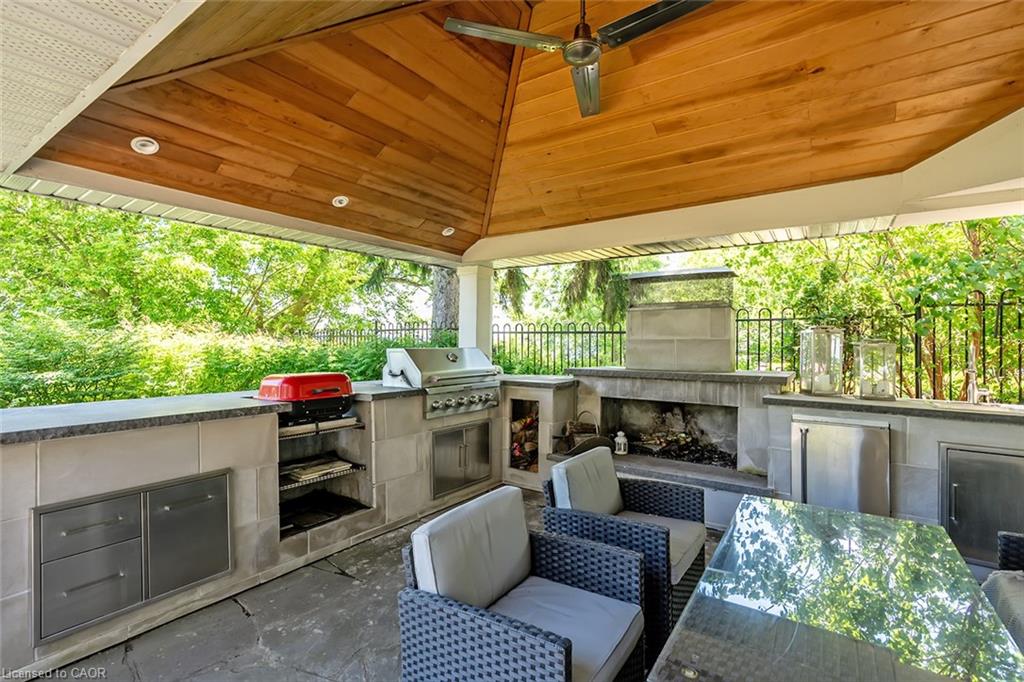 624 North Shore Boulevard E Property Photo 37