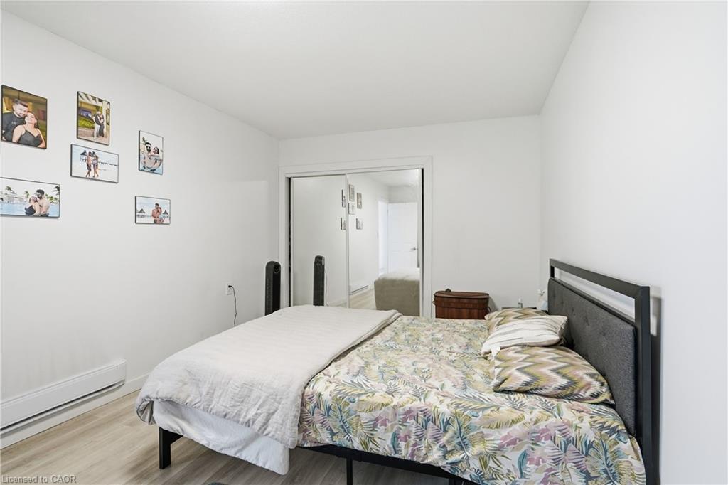 1-82 Queen Street N Property Photo 8
