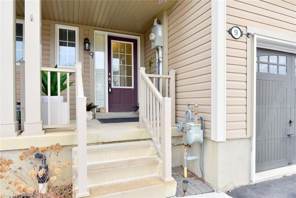 9 Lynch Crescent Property Photo 4