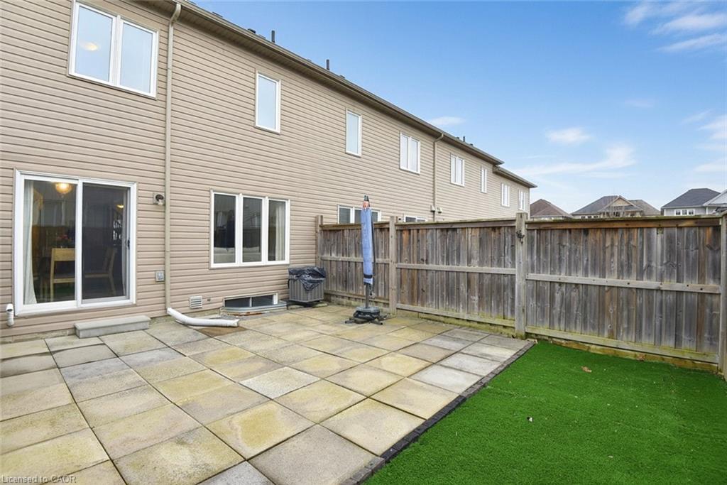 9 Lynch Crescent Property Photo 35