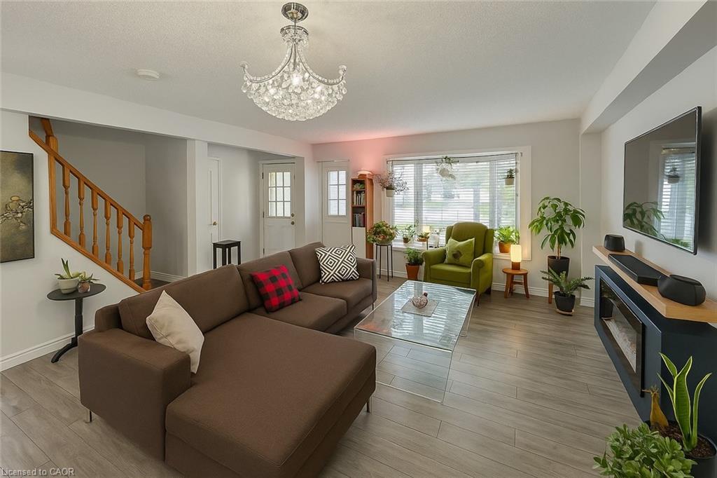 988 Prosperity Court Property Photo 2