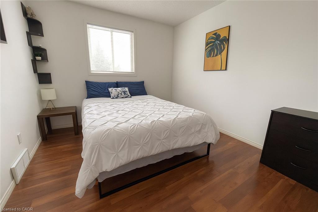 988 Prosperity Court Property Photo 6