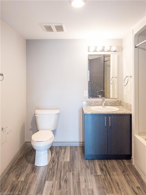 F212-275 Larch Street Property Photo 13