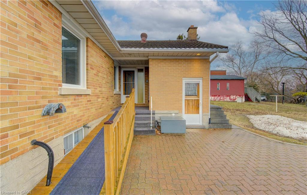 162 Erb Street E Property Photo 5