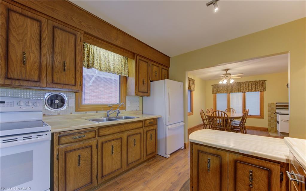 162 Erb Street E Property Photo 20