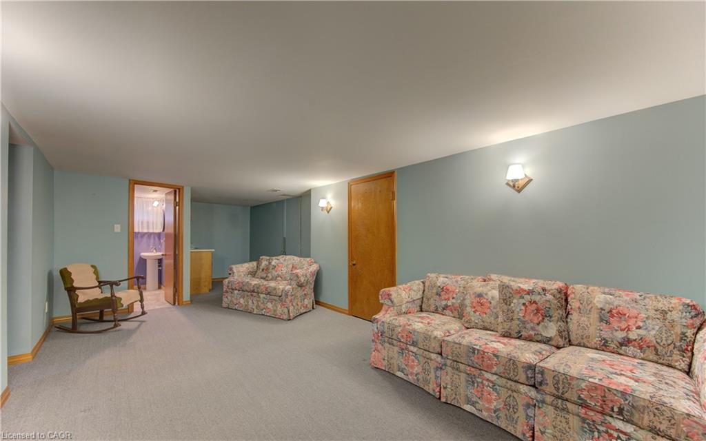 162 Erb Street E Property Photo 30