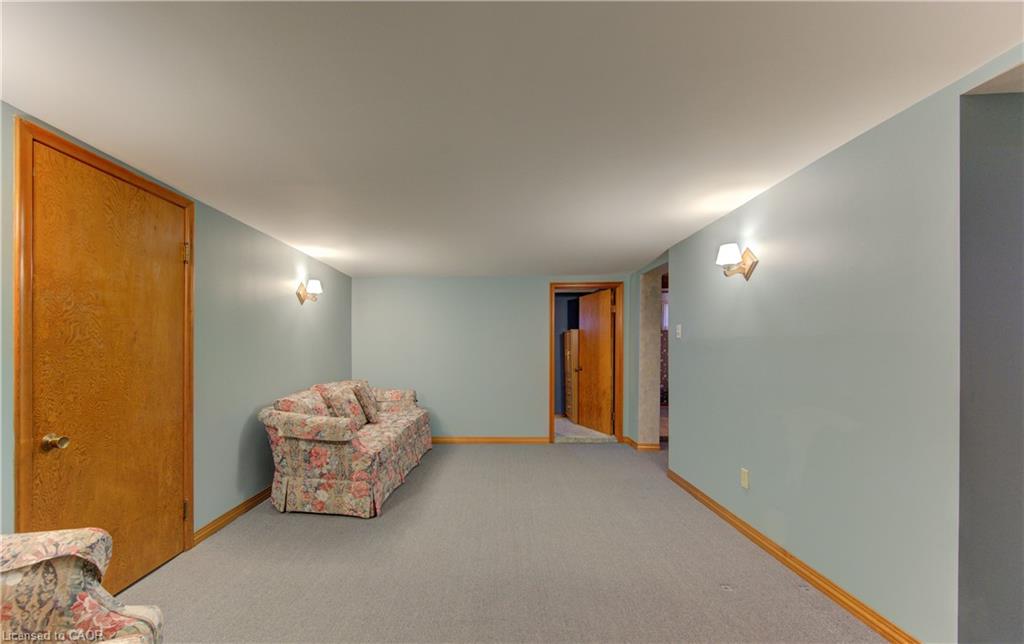 162 Erb Street E Property Photo 31