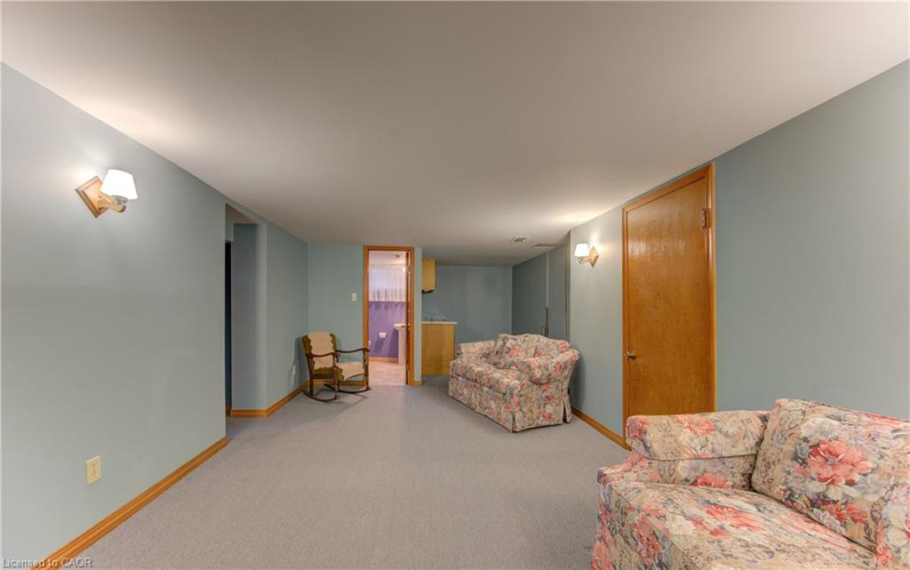162 Erb Street E Property Photo 32