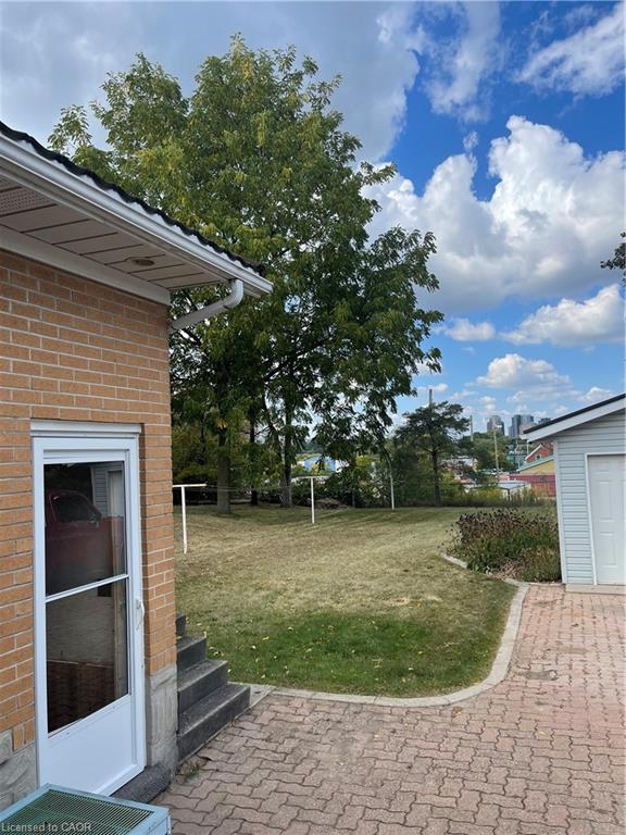 162 Erb Street E Property Photo 40