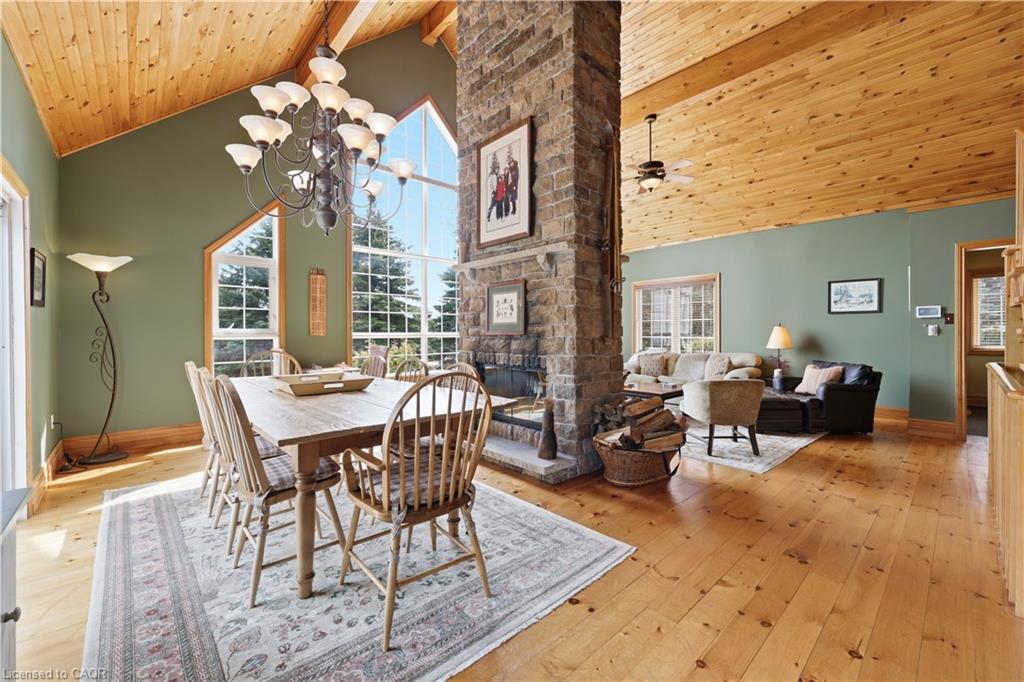 22 Lloyd's Traverse Crescent Property Photo 7