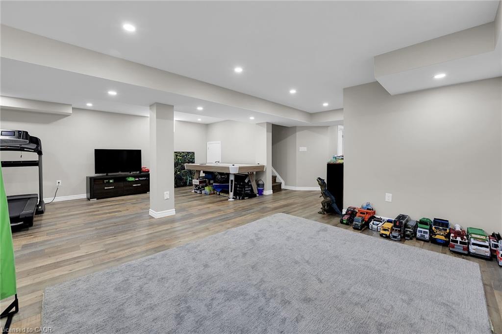 78 Chaumont Drive Property Photo 40