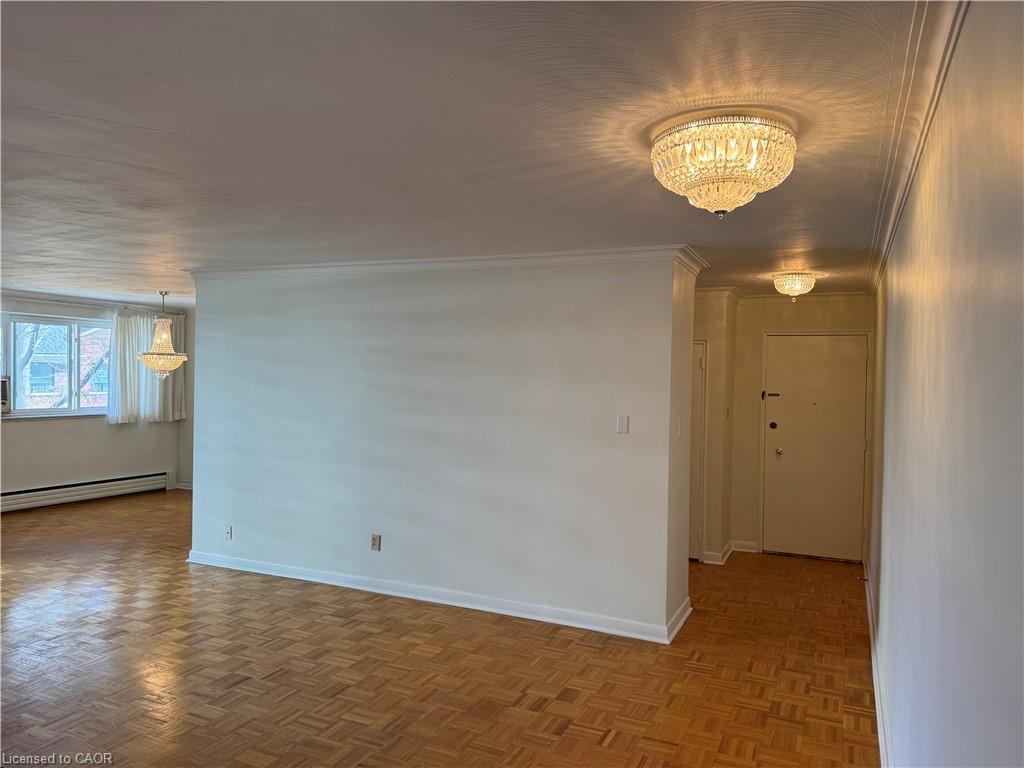 410-75 Duke Street Property Photo 6