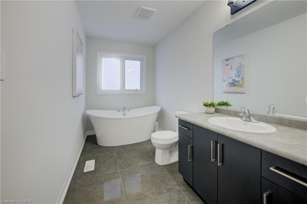 36 Alicia Crescent Property Photo 39