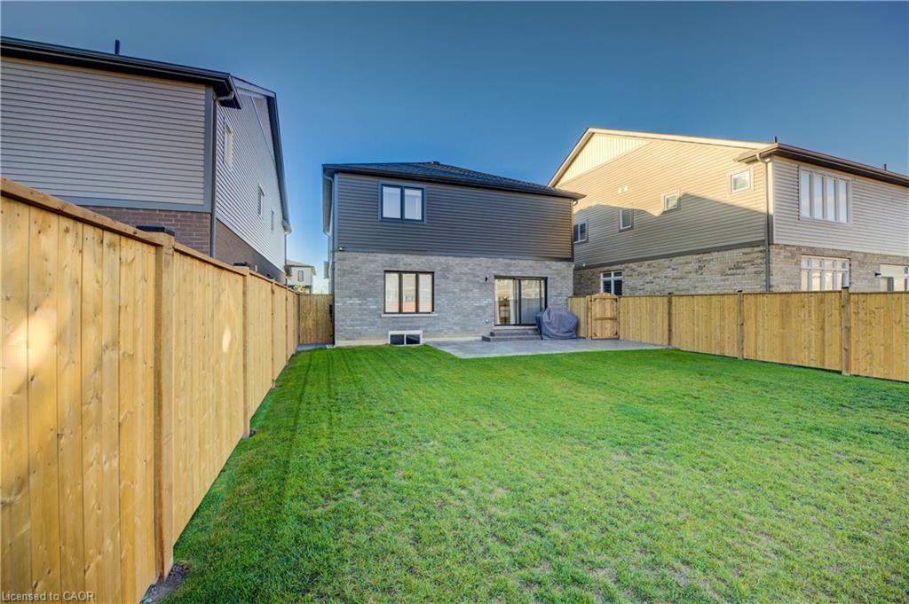 36 Alicia Crescent Property Photo 45