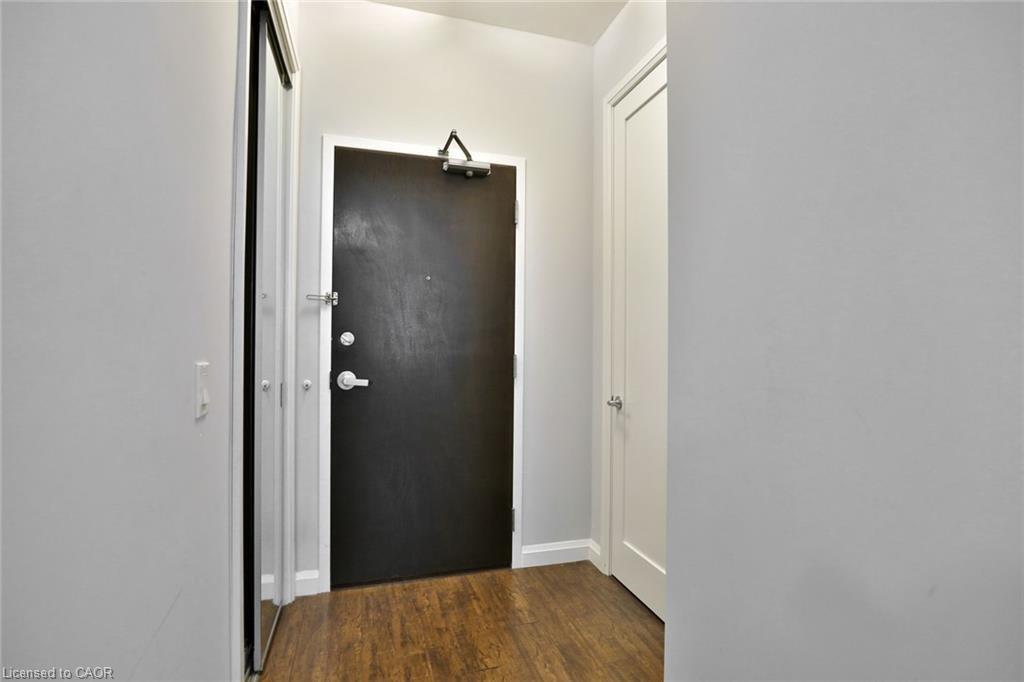 204-112 King Street E Property Photo 5