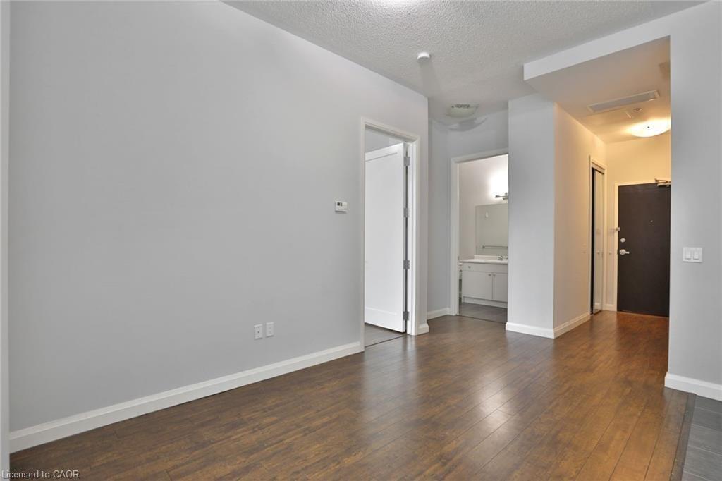 204-112 King Street E Property Photo 6