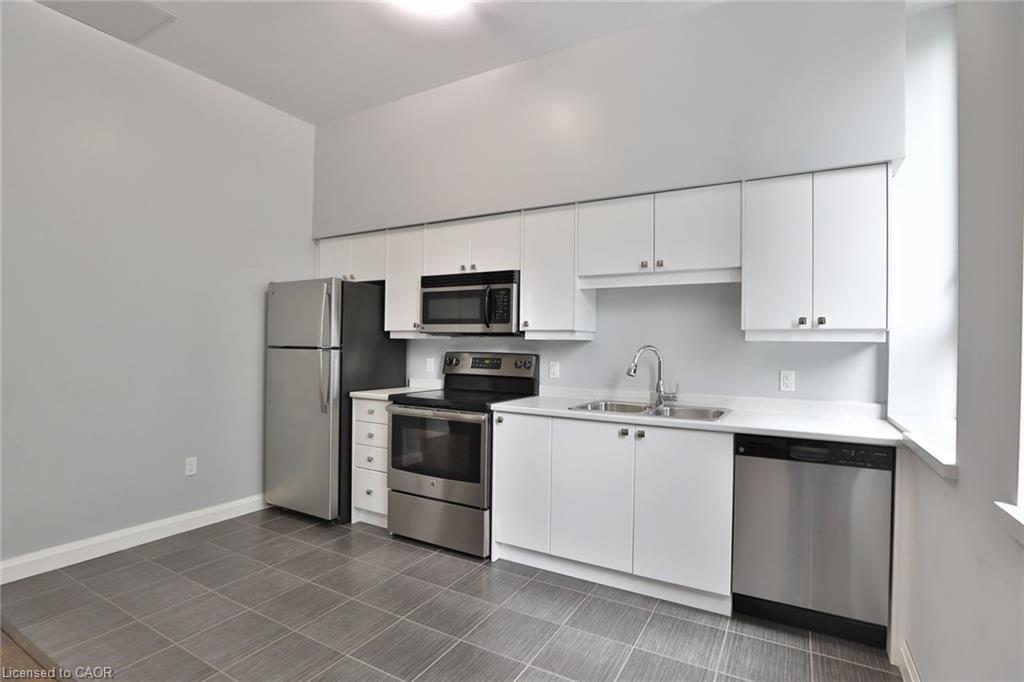 204-112 King Street E Property Photo 9